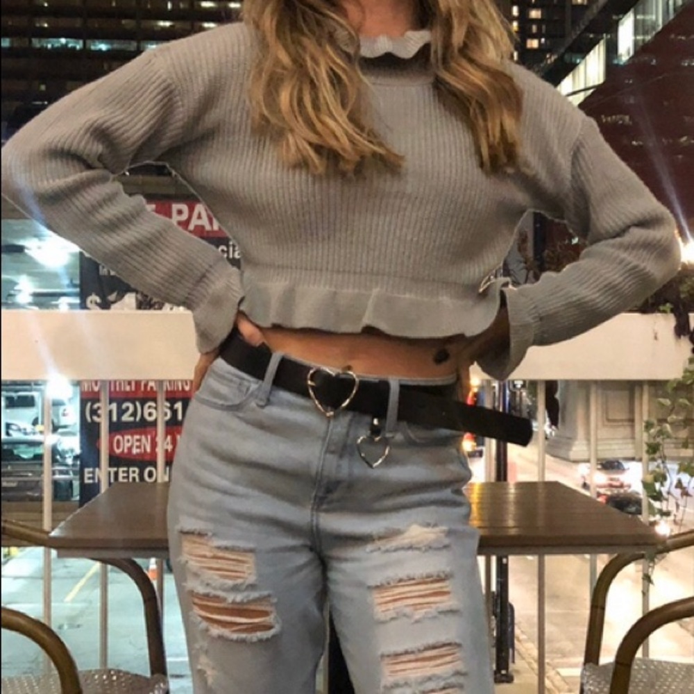 GREY cropped long sleeve blouse/sweater